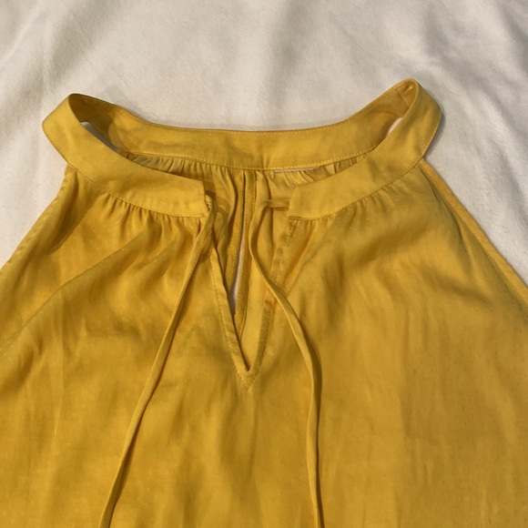 Cabi Yellow Blouse! Size Small - Picture 2 of 4